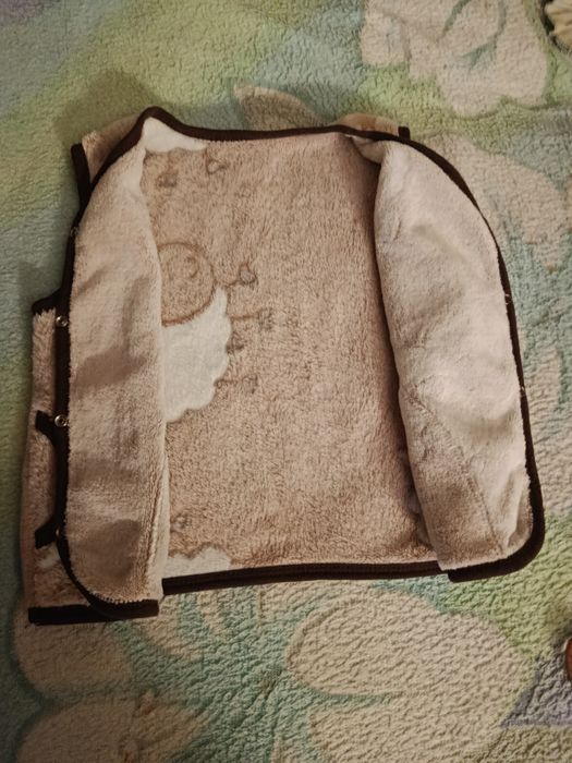 Жилетка флисовая, махровая жилетка