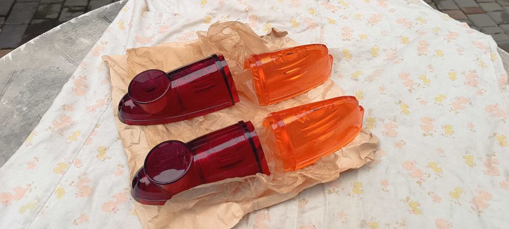 Стекла задних фонарей Москвич 403, 407.Новые СССР.