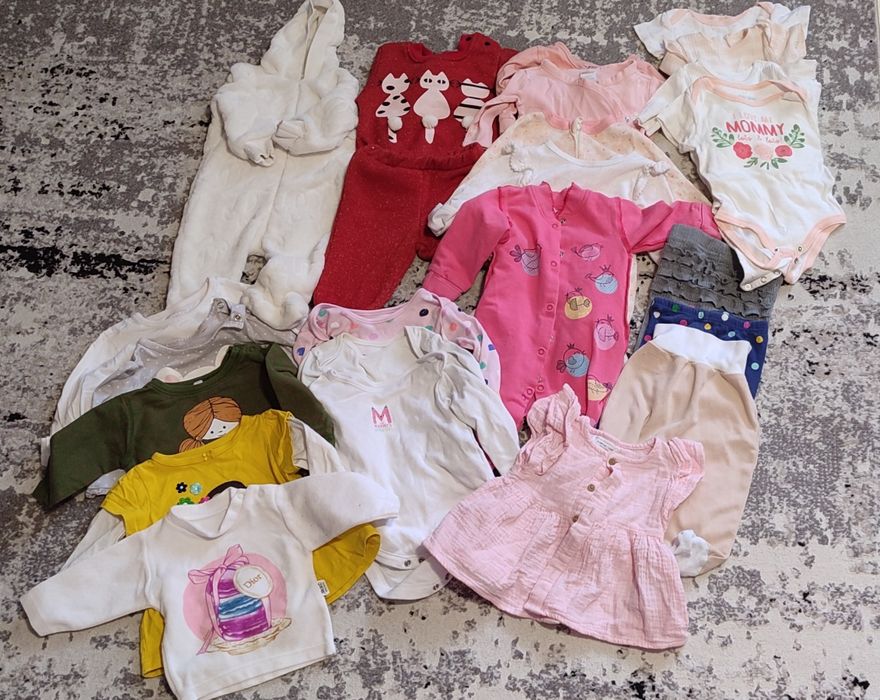 Пакет речей на дівчинку 62-68 розмір