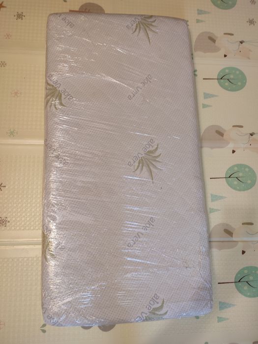 Матрац Qvatro Aloe Vera в дитяче ліжечко