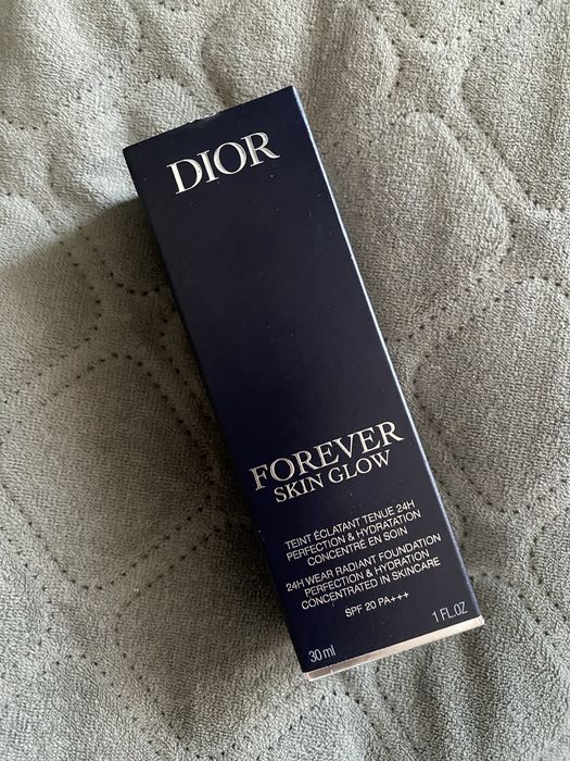Тональна основа Dior forever skin glow 2n