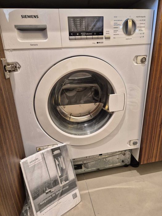 Maquina lavar/secar roupa Siemens 2 anos