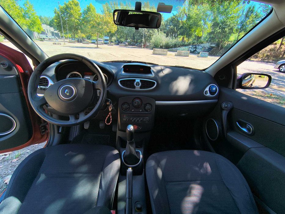 Renault Clio III 1.2 gasolina