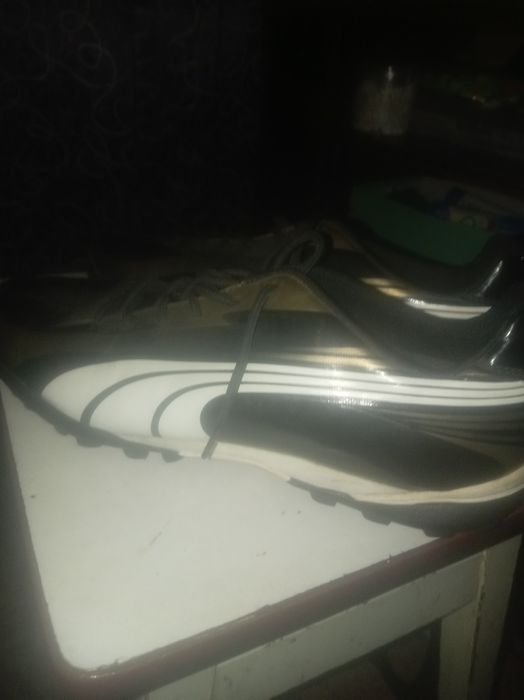 Футбольные буцы в отличном состоянии  оригинал  PUMA