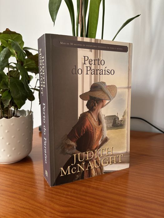 Livro Perto do Paraíso , de Judith McNaught