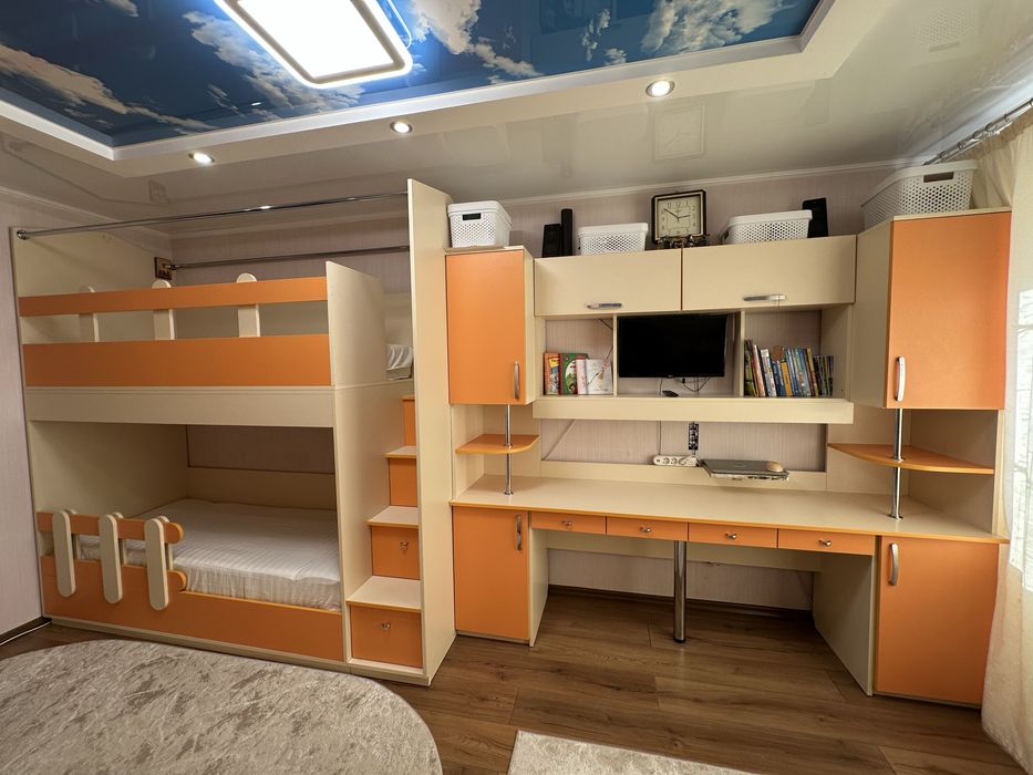 Меблі в диячу кімнату