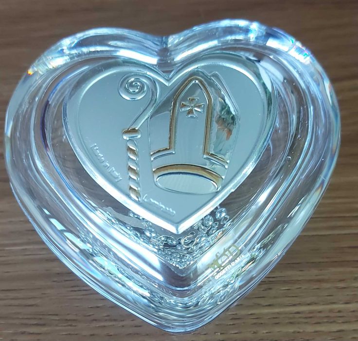 Caixa Cristal com Terço e aplicação em Prata