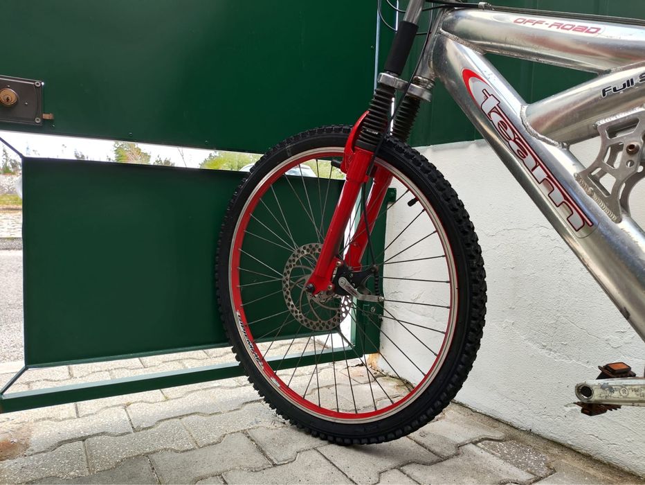 Bicicleta Team Full Suspension