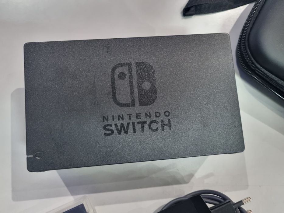 Nintendo Switch V1 + Jogo Hogwarts Legacy