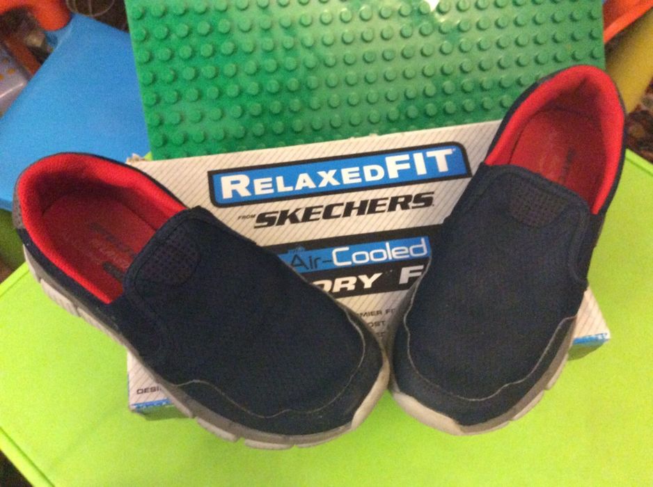 Туфли Skechers слипоны для мальчика, размер EUR 32