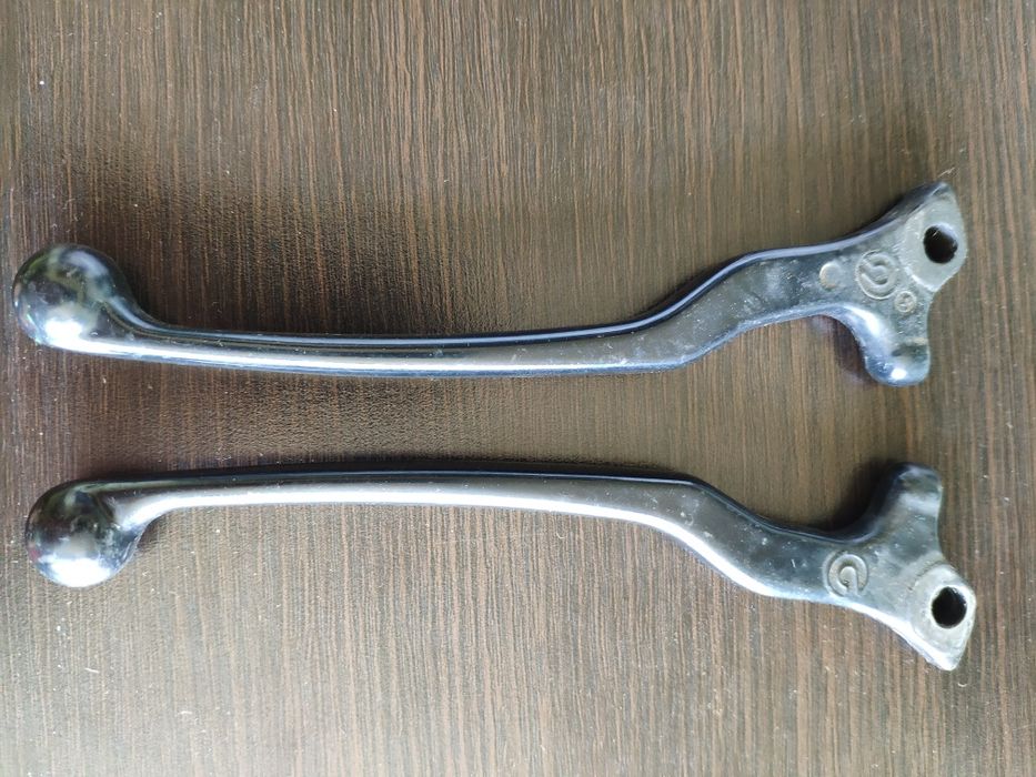 Болти (Yamaha) сальники,контакти,люлька,гальмівні ручки