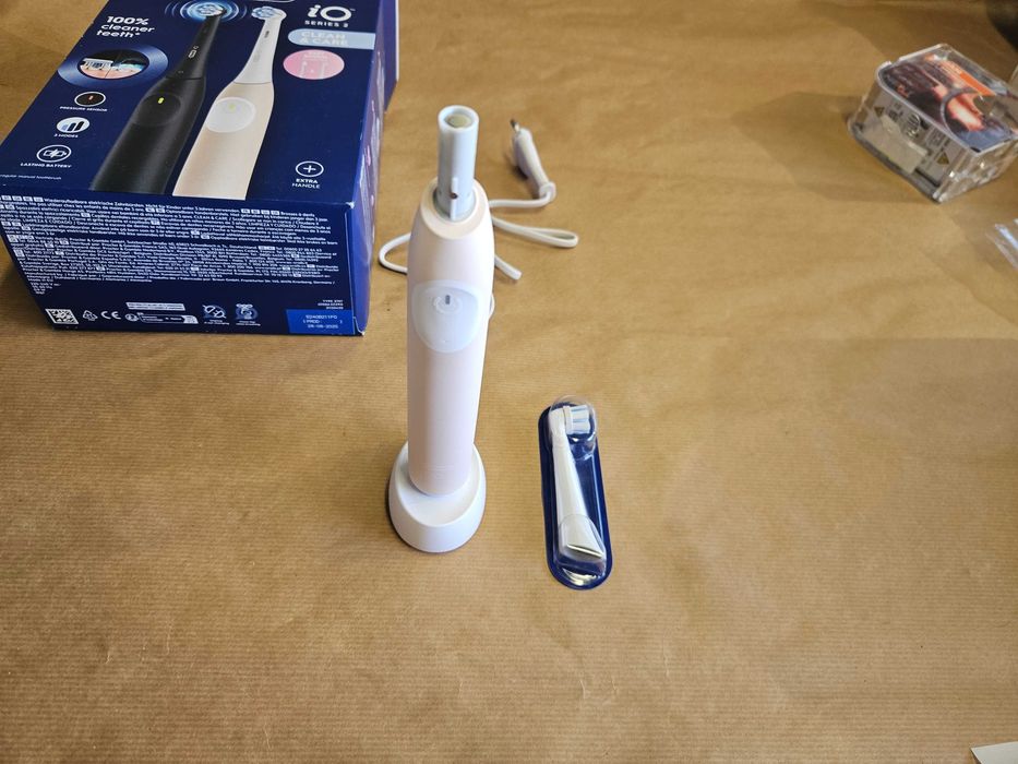 Braun Oral-B szczoteczka elektryczna iO2 Calm Pink