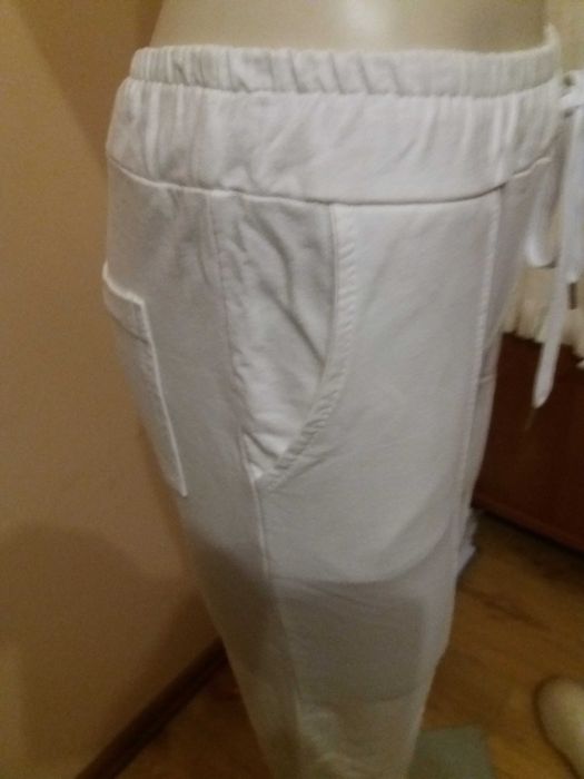 Dres biały elegancki