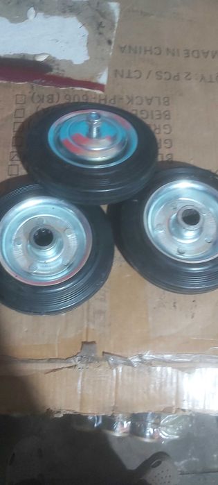 Продам колеса на газонокосилку или на тачку.