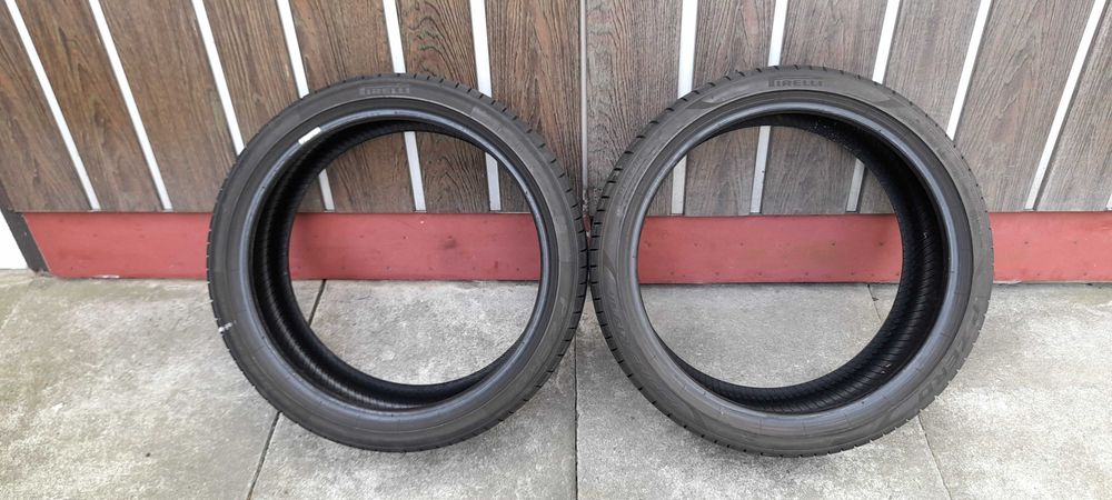 Opony letnie  Pirelli  235/35 R19 91Y  AO FR XL