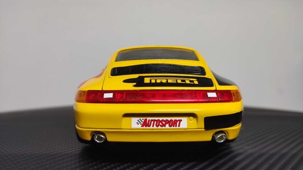 Burago Porsche 993 Carrera GT 1993 1/18