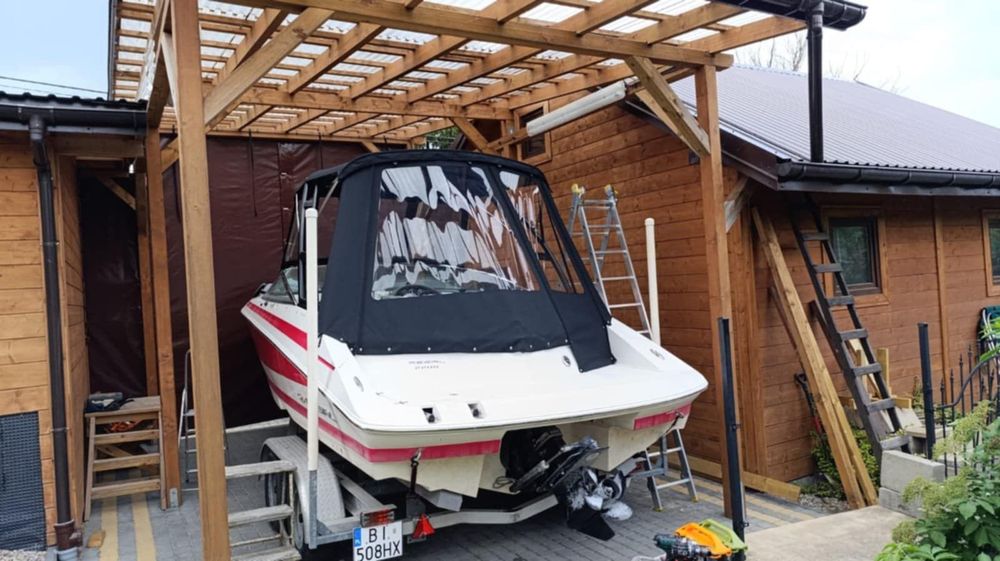 REGAL 2200 – MERCRUISER 5.0 MPI V8 - 260 KM -  110 MTH - Bimini portowe