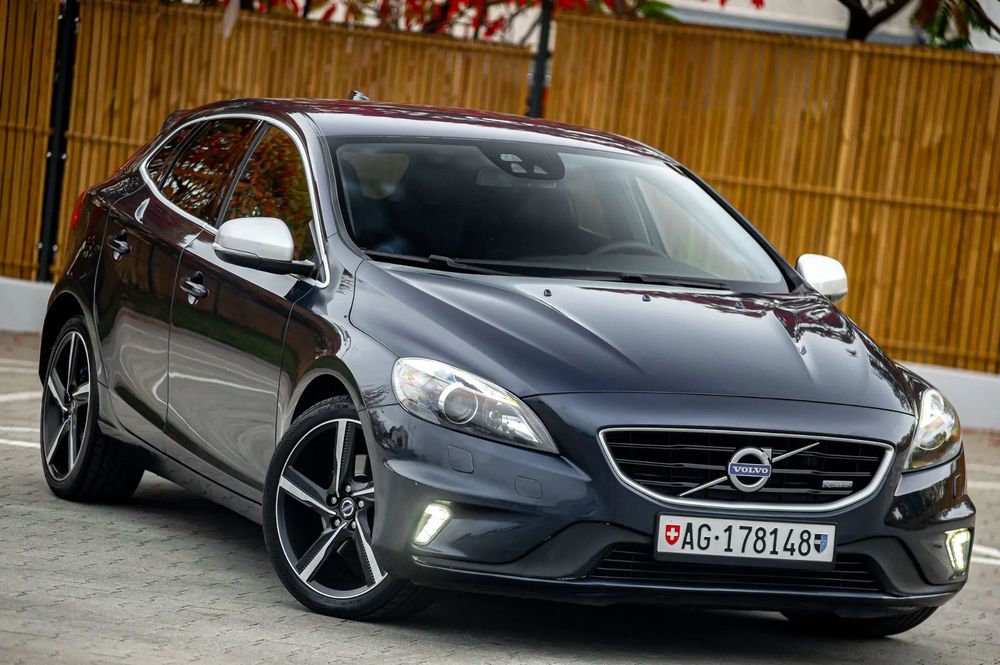 Volvo V40