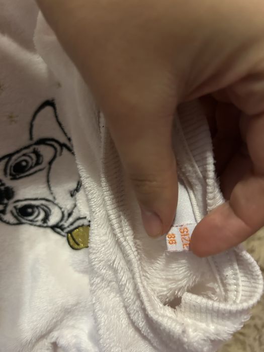 Одяг для дівчинки