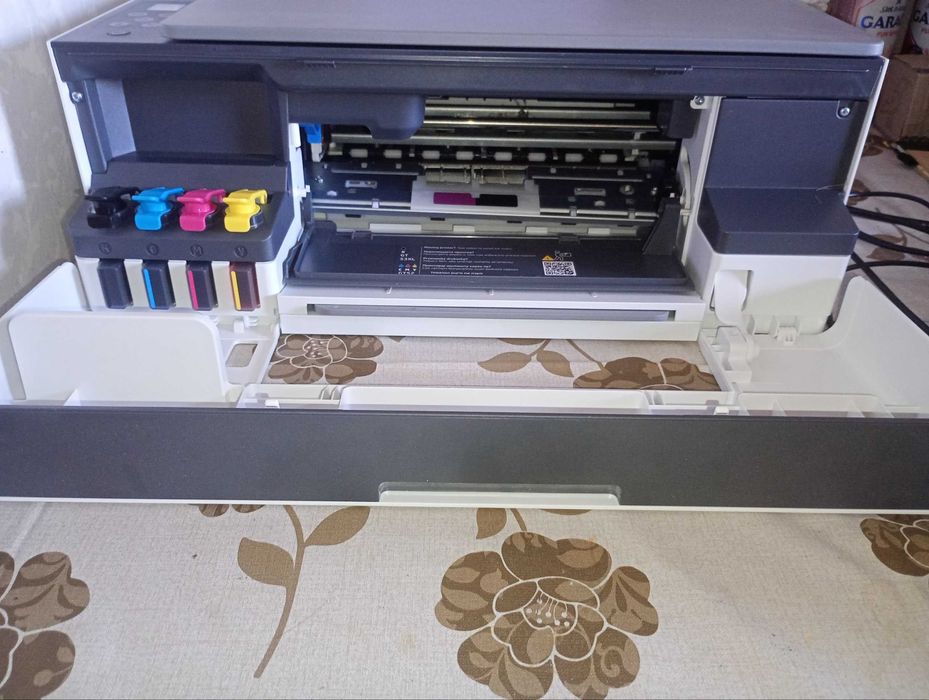 Продам принтер hp
