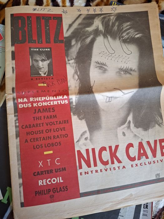 Três revistas antigas Blitz e Rolling Stone