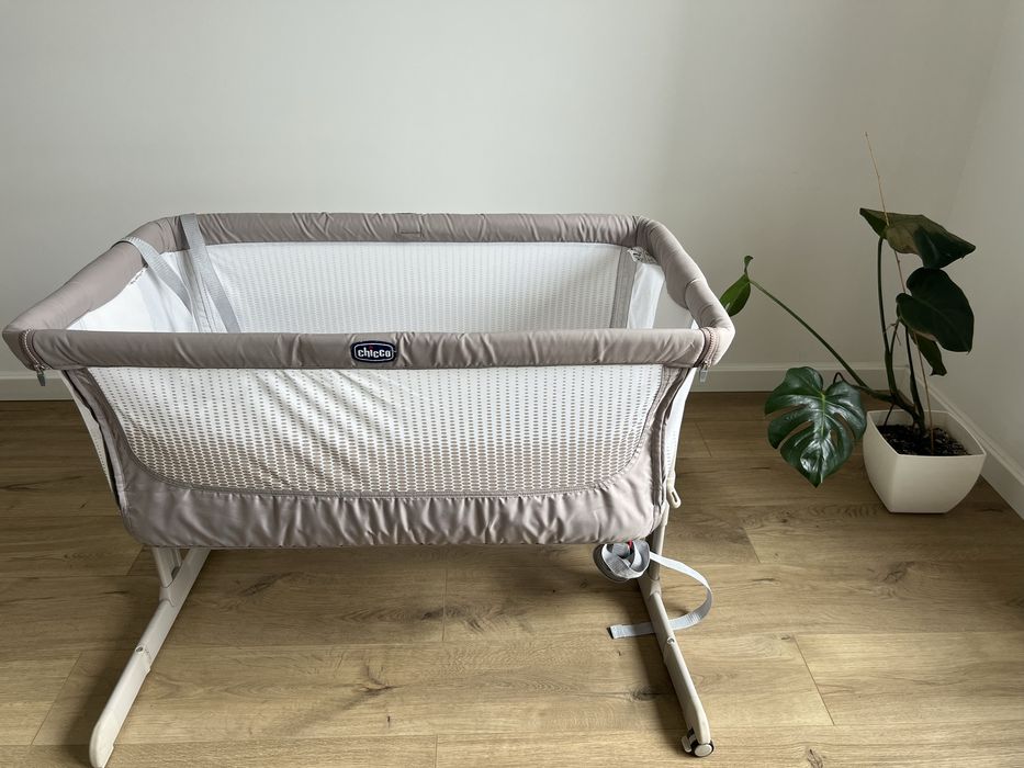 Chicco next2me criança