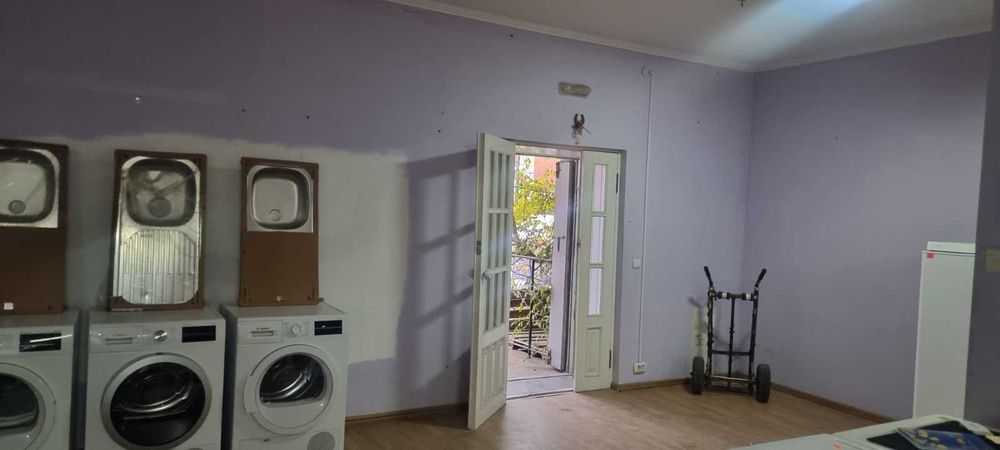 Здається комерційне приміщення .