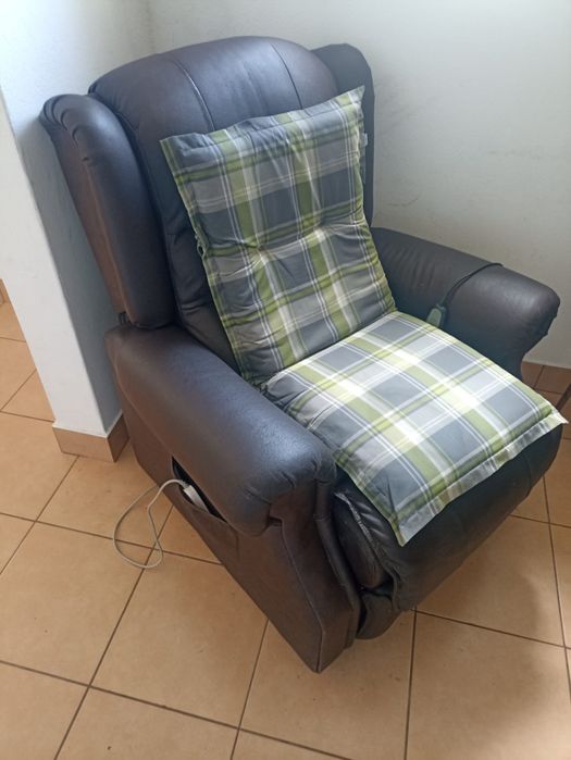 Cadeirão electrico confor plus  massagem