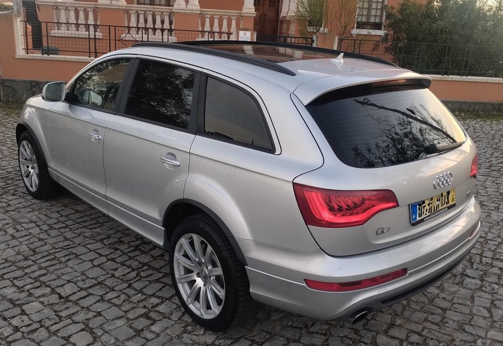 Audi Q7 S-Line 3.0 TDI V6 - NACIONAL - 7 LUGARES - Caixa de 8 Velocidades