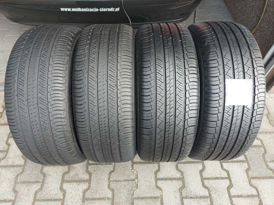 235/55R18 100V Michelin Latitude Tour HP / komplet