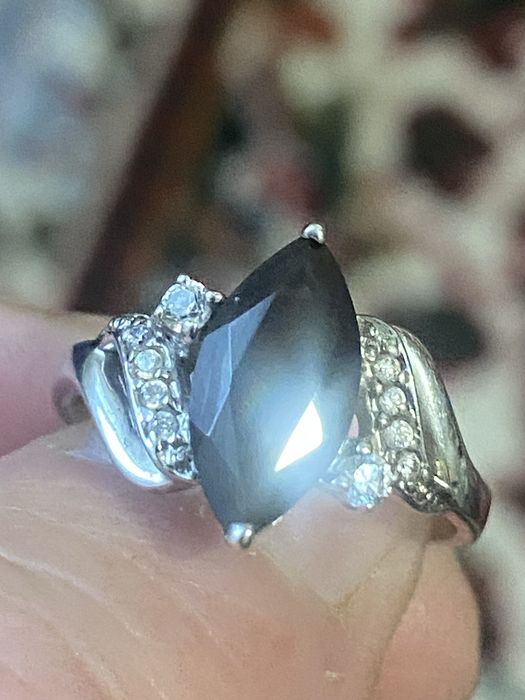 Продаю серьги серебро