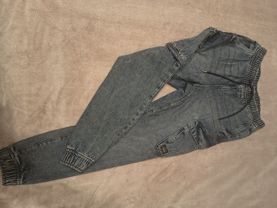 Spodnie jeansowe rozm 28