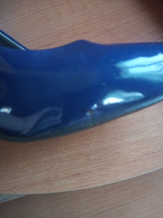 Buty na słupku - sprzedam