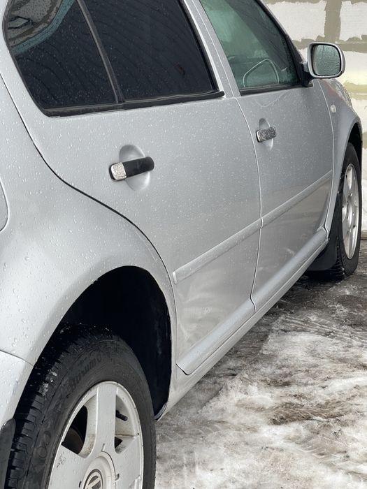 VW BORA 1.6 газ/бензин