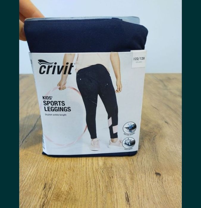 Legginsy funkcyjne dziewczęce r 122/128 z różowym akcentem