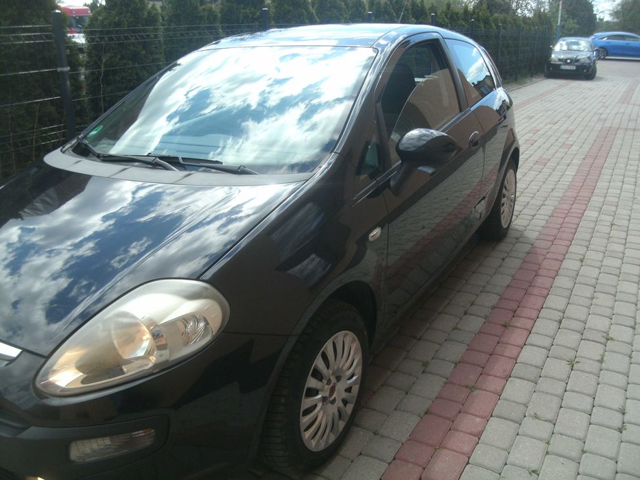 FIAT PUNTO EVO 1.2 8V Benz Klima OC 03.2027