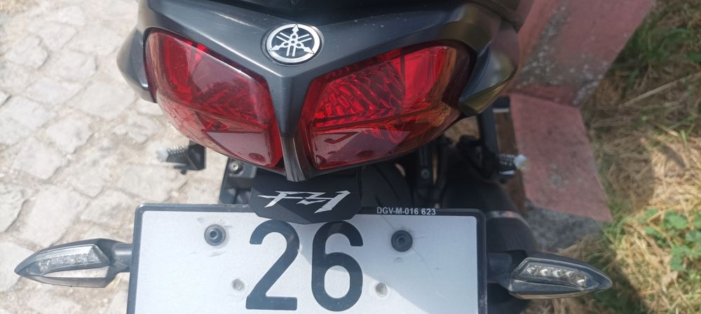 Yamaha FZ1 -N Como Nova