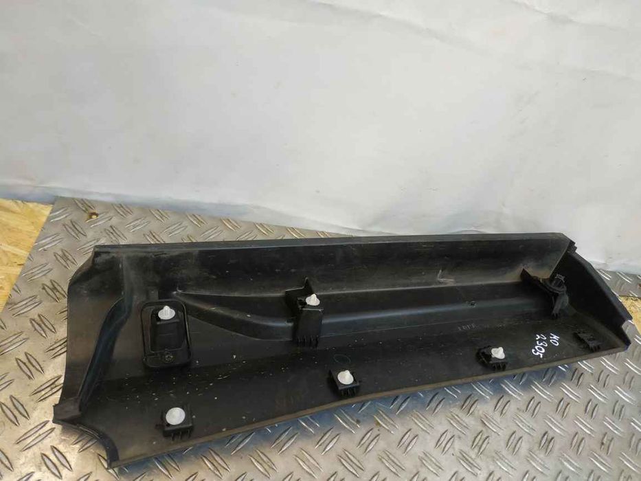 Mitsubishi Eclipse Cross 17- Молдинг дверей зад R (є подряпини) MO2305 5757A788