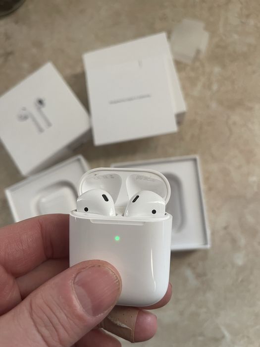 Наушники Apple AirPods 2