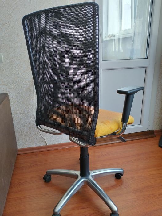 Крісло офісне, комп'ютерне Nowy Styl