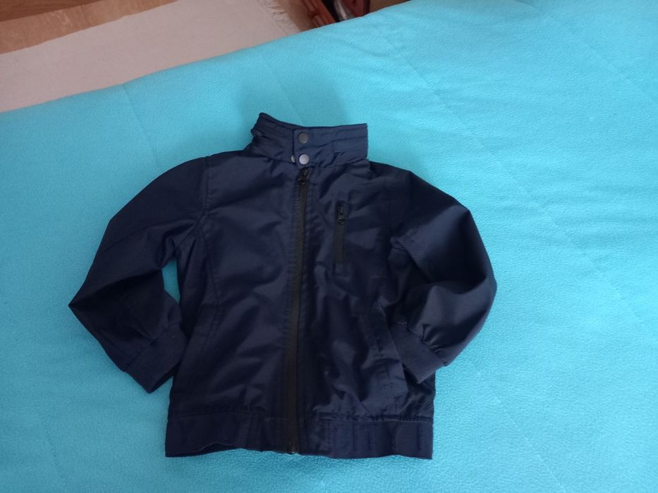 Casaco impermeável azul marinho da Chicco