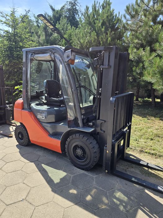 Toyota 02-8FGF20 Triplex 4,30 m  rok 2018 kabina plandeki