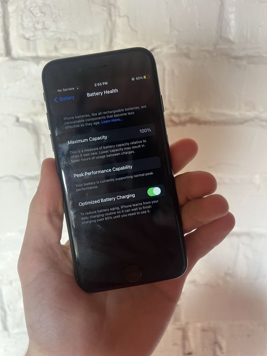 iPhone 7 без SIM-карти