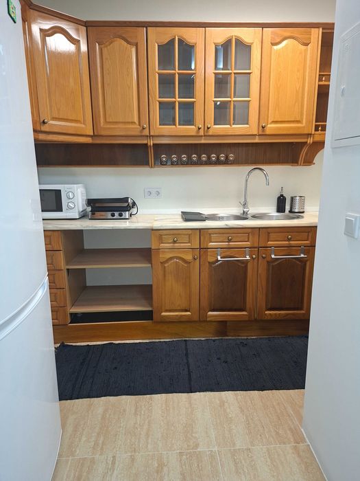 Alugo quarto mobililado