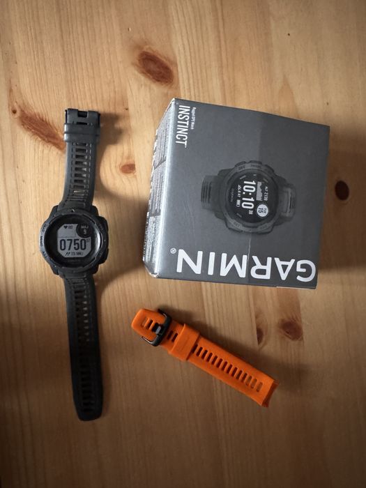 Garmin instinct