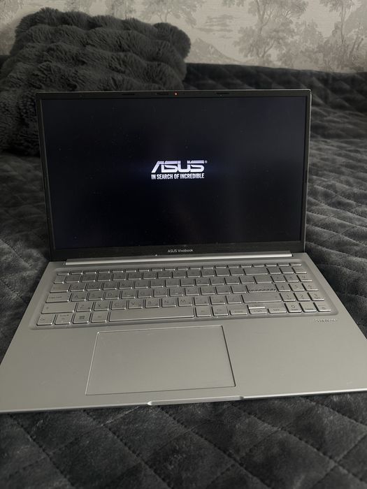 Asus Vivobook 15x m3504y 16/512 GB