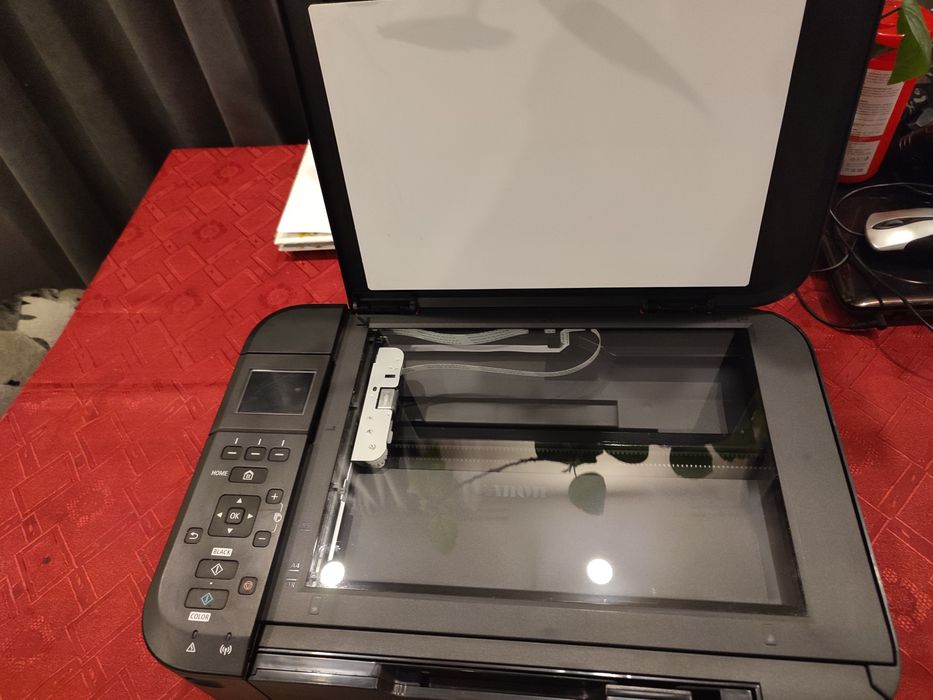 Принтер сканер Canon pixma MG4240