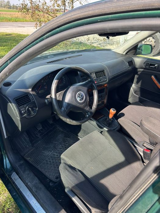 Volkswagen Bora 1.6 sr