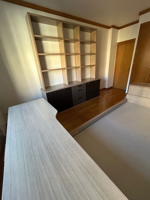 Mobília EL CORTE INGLÉS! (Quarto Completo Solteiro Cama Corpo e Meio)