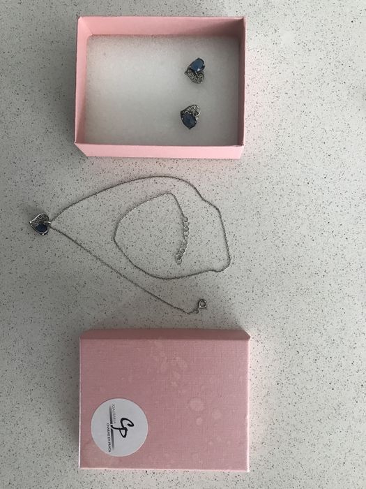 Brincos e colar de prata